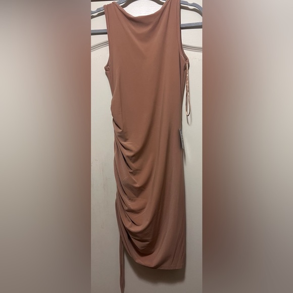 NWT Express Ruched scoop neck, sleeveless dress, size XS - Picture 5 of 6